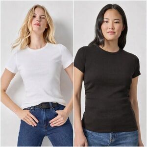 🌸(2) BOTH Classic Black T-shirt & White T-shirt